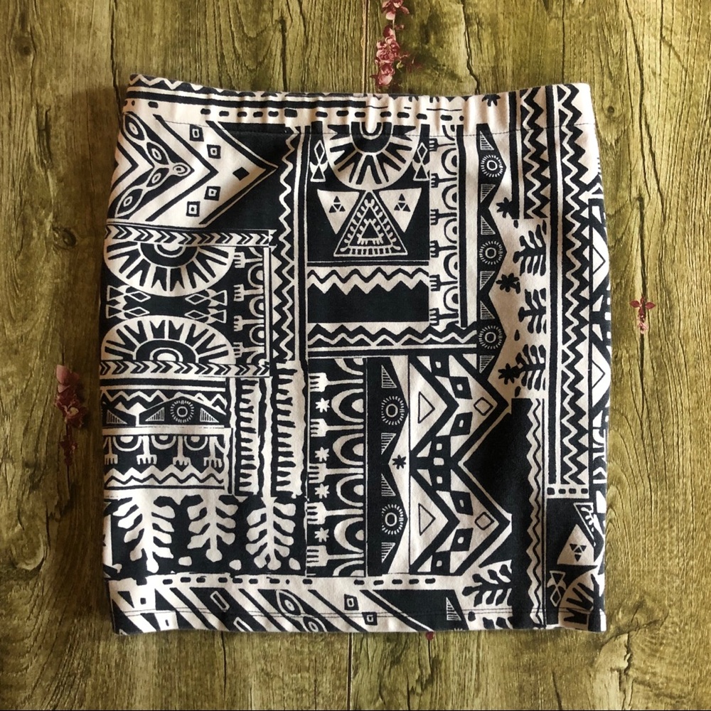 Zara Trafaluc mini skirt